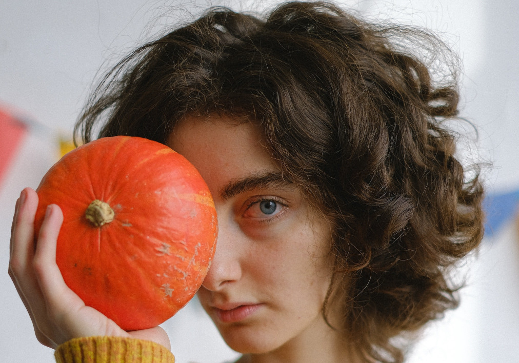 How to Rotate a Video on Samsung — Clideo