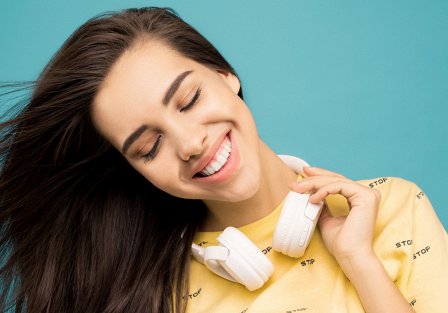 SRT Merger — How to Merge Subtitles with Video — Clideo