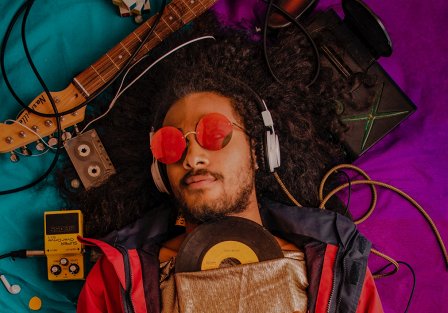 How to Create Video Fade Effect — Clideo