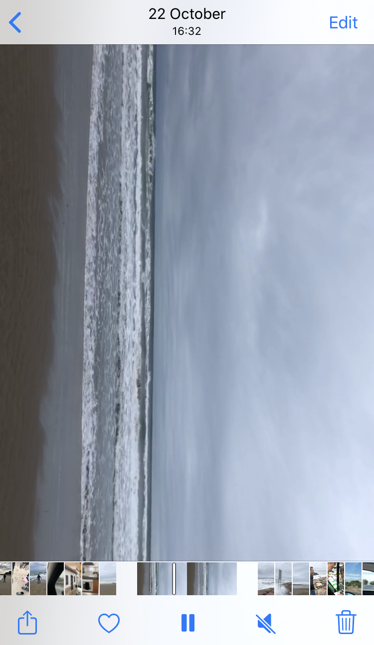 How to select video to rotate in iPhone Photos Choose a video to rotate in iPhone Photos